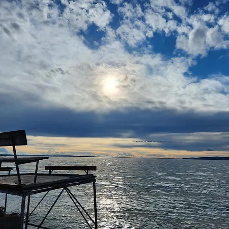 Haz A Szigeten * Fonyód