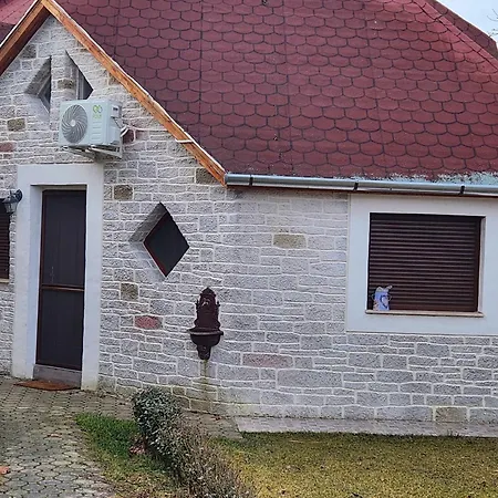 Haz A Szigeten Holiday home *